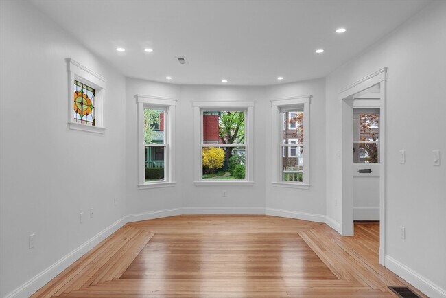 Building Photo - 33-35 Farragut Ave