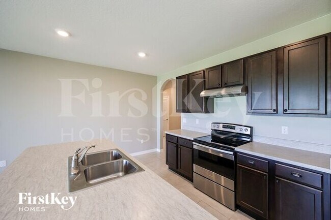 Building Photo - 480 Burnham Cir