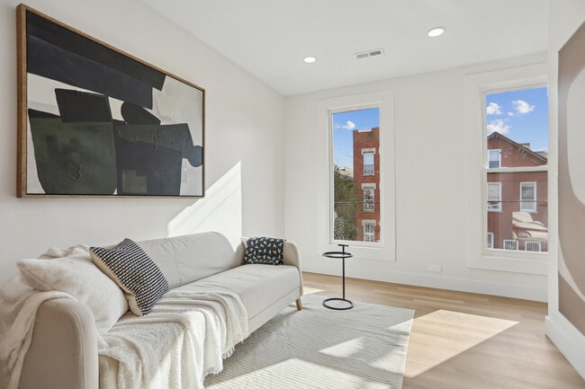 Foto del edificio - 1310 W Erie St