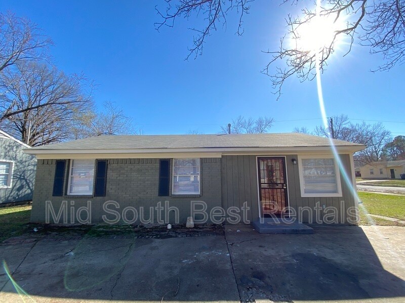 Primary Photo - 597 Leavert Ave