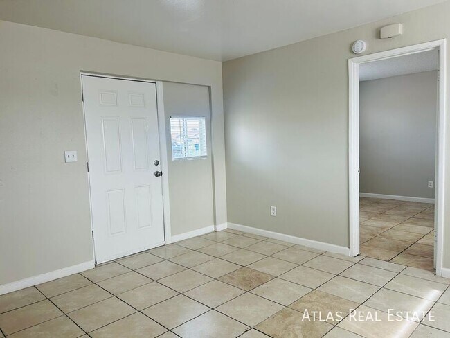 Foto del edificio - 757 E Millett Ave