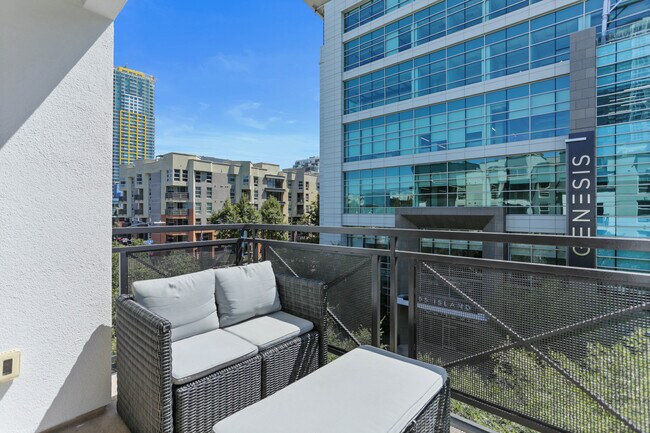 Foto del edificio - 525-511 Eleventh Ave