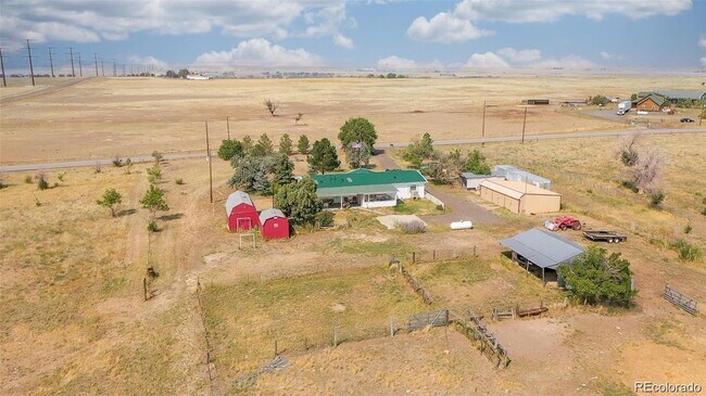 Foto del edificio - 5000 Kiowa-Bennett Rd