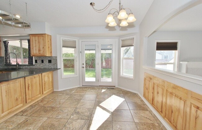 Building Photo - 2722 N Snow Goose Way