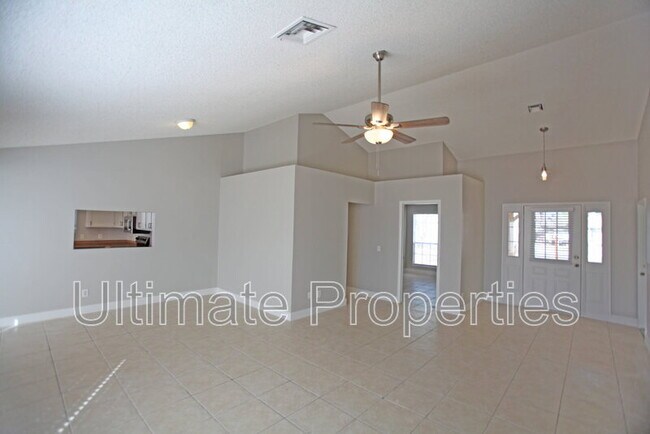 Foto del edificio - 8514 W Corrine Dr