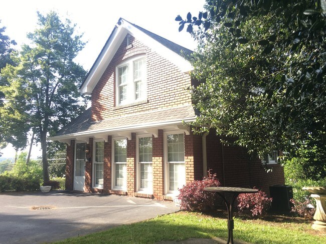 Foto del edificio - Fortwood Apartments