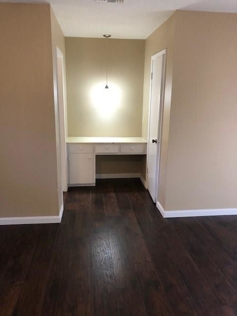 Building Photo - 7107 S Brook Dr