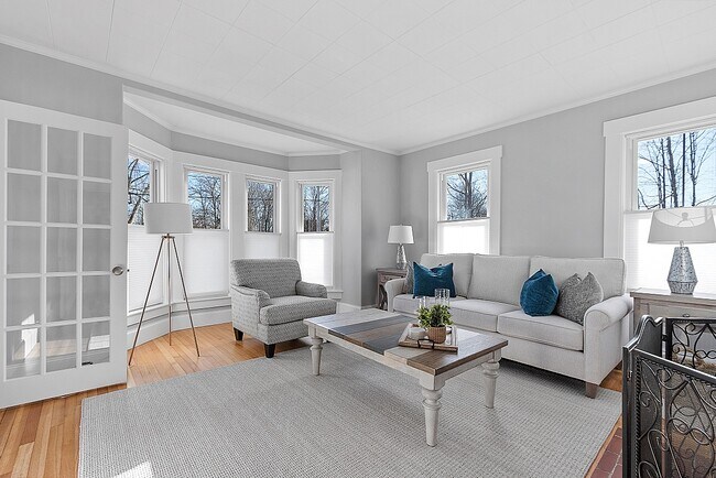 Foto del edificio - 12 Hollis St