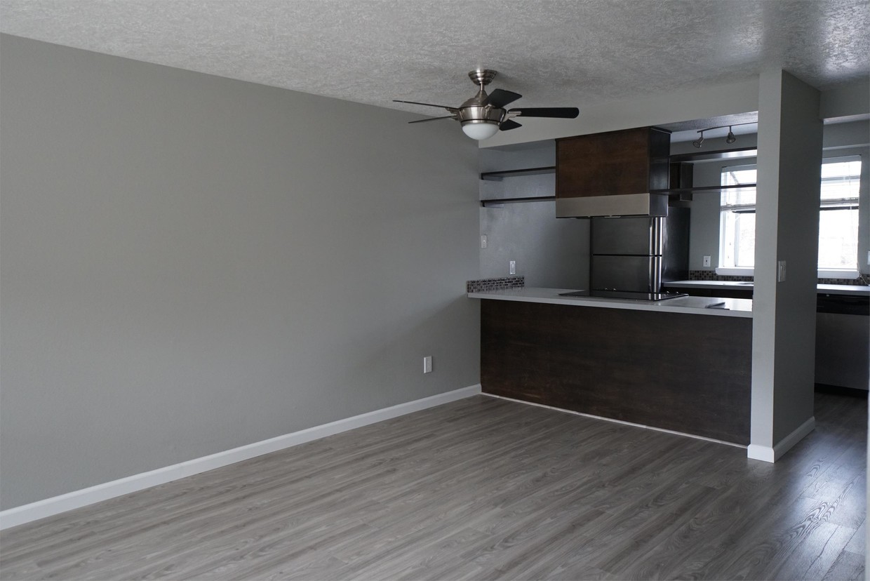 Foto principal - 250 Evergreen Rd