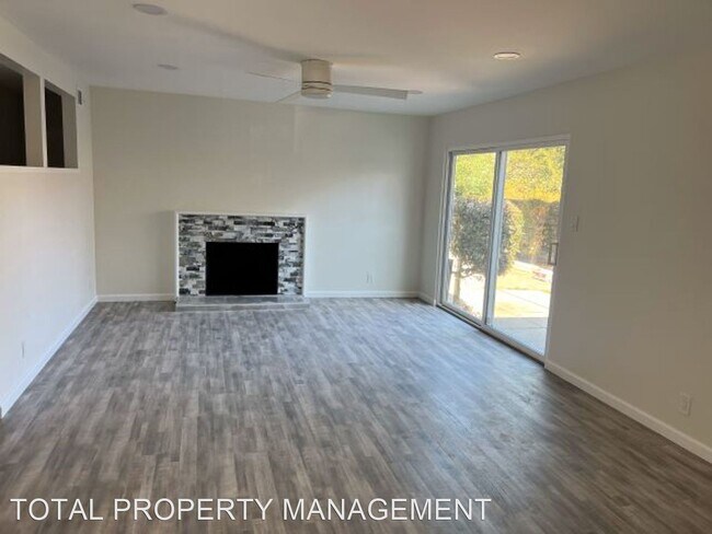 Building Photo - 3 br, 2 bath House - 1485 KOOSER ROAD