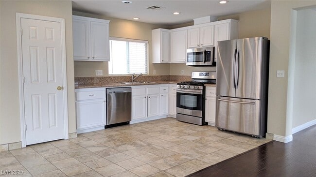 Building Photo - 2445 Ember Mist Ct