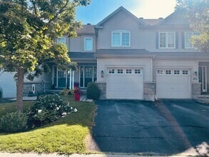 Building Photo - 18 Midwood Private