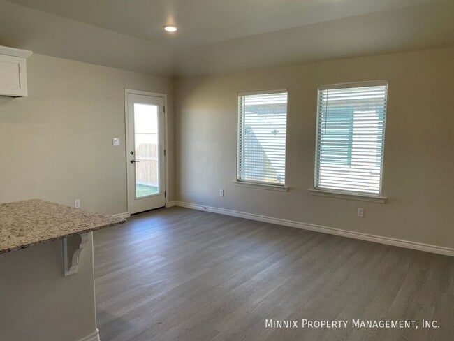 Building Photo - 1349 Bajada St