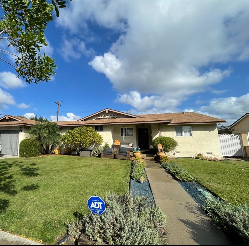 17735 E Bellbrook St Covina, CA 91722 Alquileres en Covina, CA