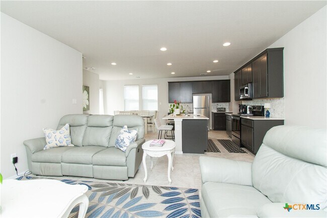 Foto del edificio - 220 Blue Agate Ct