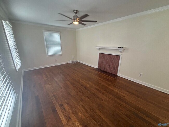 Foto del edificio - 3916 Birch Ave SW