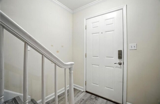 Foto del edificio - 590 Tenbee Ln