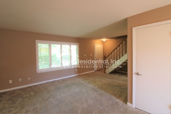 Building Photo - 2 br, 2.5 bath House - 6208 Via Casitas