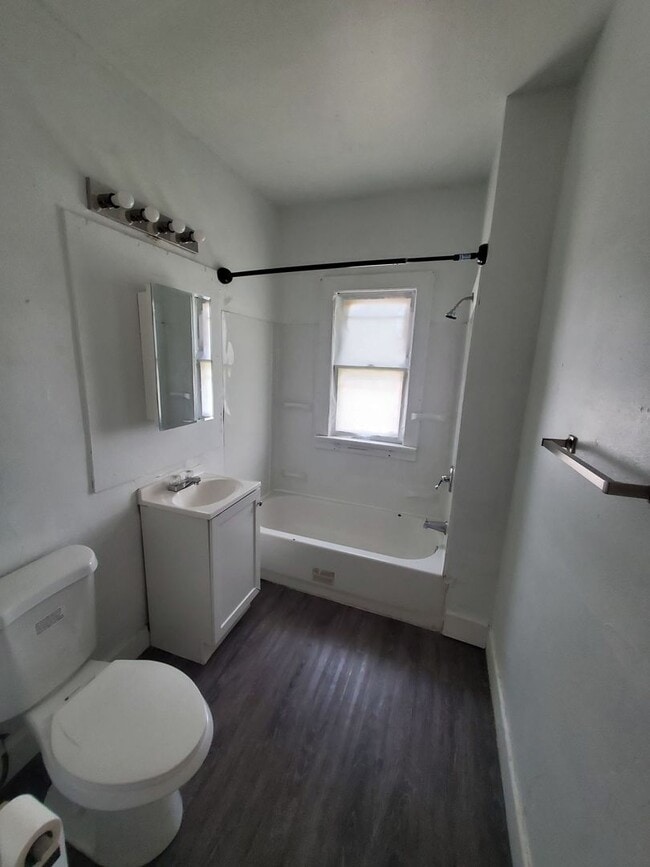Building Photo - 2338-2340 N 15th St. (4 Unit)
