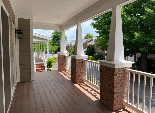 Foto del edificio - Beautiful Condo located in North Johnson City!