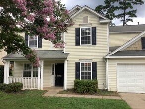 Building Photo - 6527 Forest Cross Dr