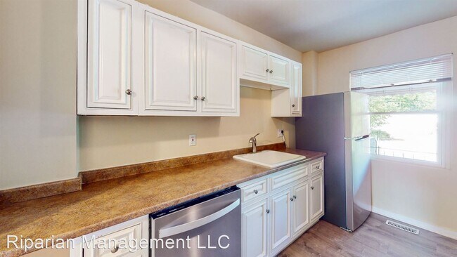 Building Photo - 3 br, 1.5 bath House - 615 S Pulaski Street