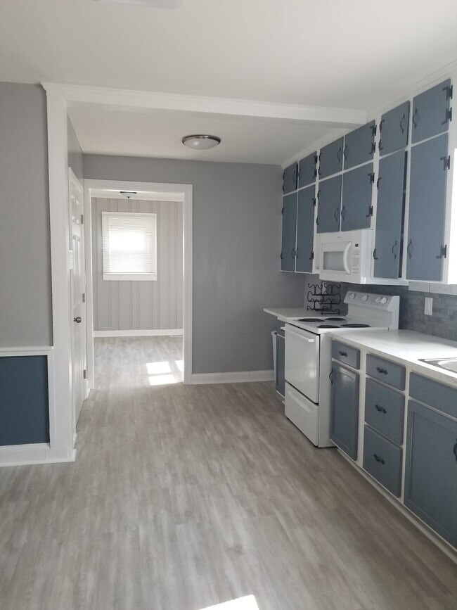 cocina - 15 Motor Rd