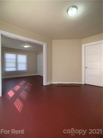 Building Photo - 433 W Davidson Ave