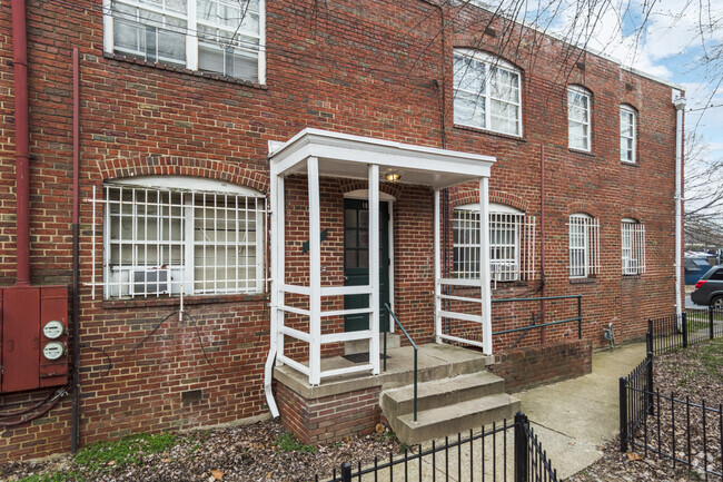 Building Photo - The Danbury Apartments