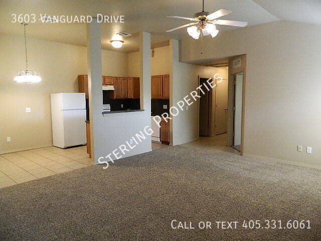 Foto del edificio - 3603 Vanguard Dr