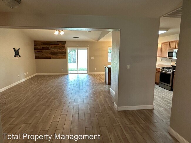 Building Photo - 3 br, 2 bath House - 2635 W Sedona Ave