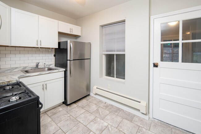 Foto del edificio - 1008 5th Ave