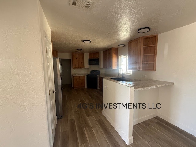 Building Photo - 320 Gila Rd