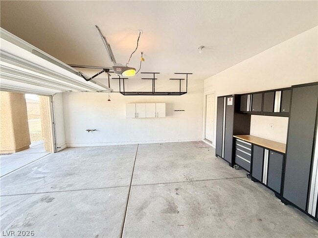 Building Photo - 5190 Lignum Ave