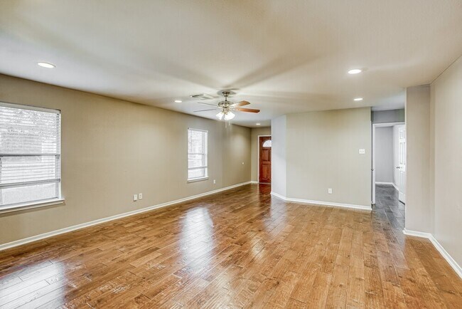 Building Photo - 3502 Wheatmeadow Ln