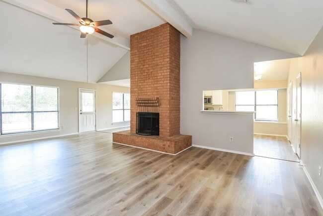 Building Photo - 7049 Ivy Pointe Row