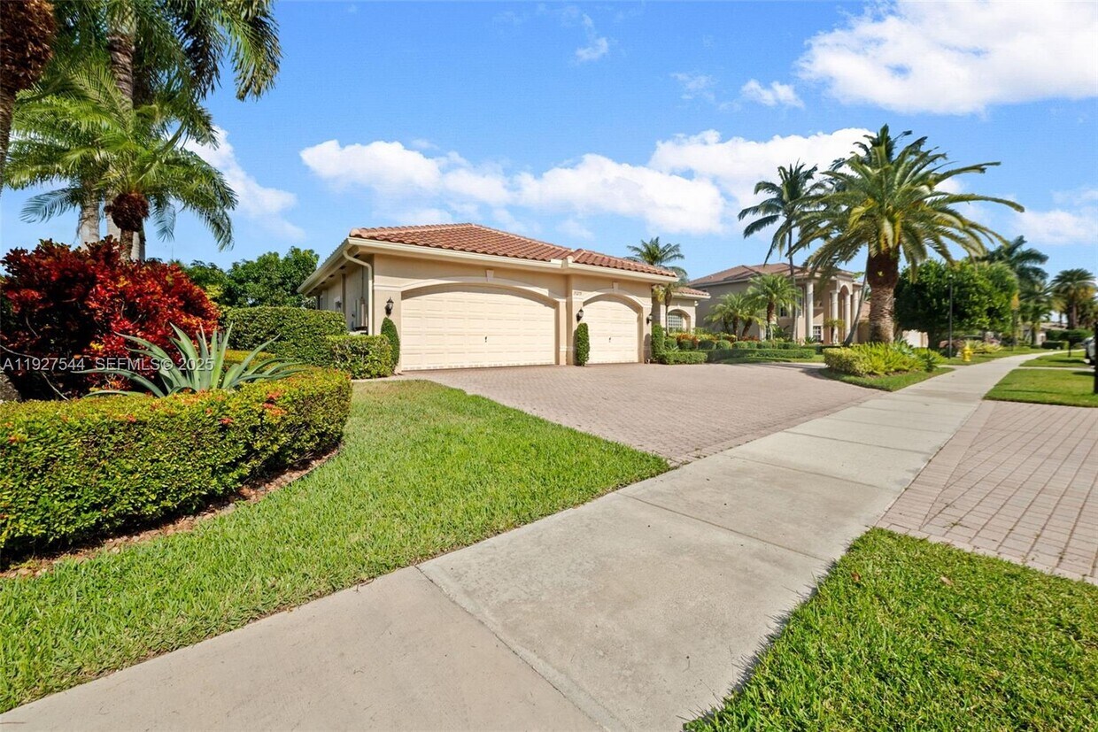 Foto principal - 15275 SW 38th St