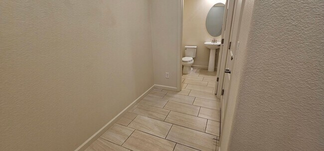 Foto del edificio - Arbor Villa Town House - Pet on Approval