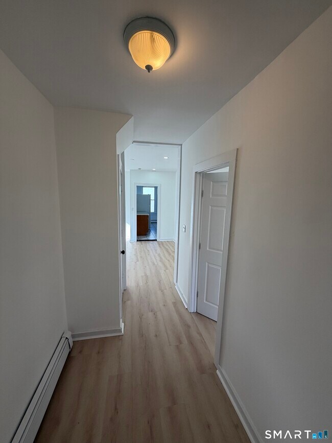 Foto del edificio - 142 Cowles St