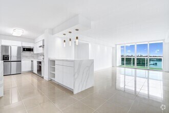 Building Photo - 6770 Indian Creek Dr