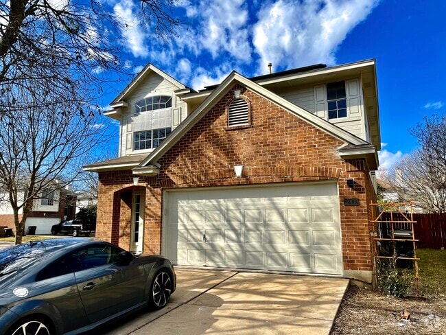 Building Photo - 13400 Rossello Dr