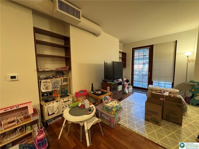 Foto del edificio - 11 W 2nd St