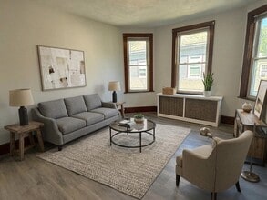 Building Photo - 122 Aldrich St