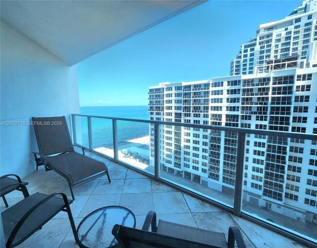 Building Photo - 3101 S Ocean Dr