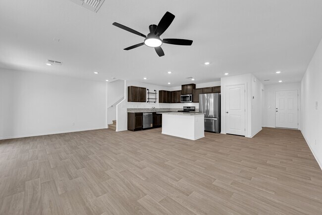 Foto del edificio - 6020 Swift Lariat St