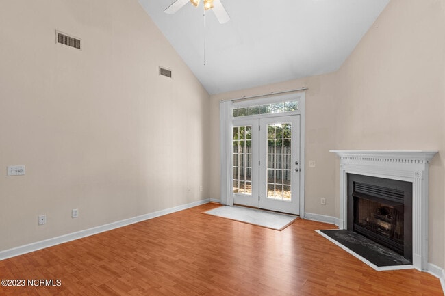 Building Photo - 5006 Carleton Dr