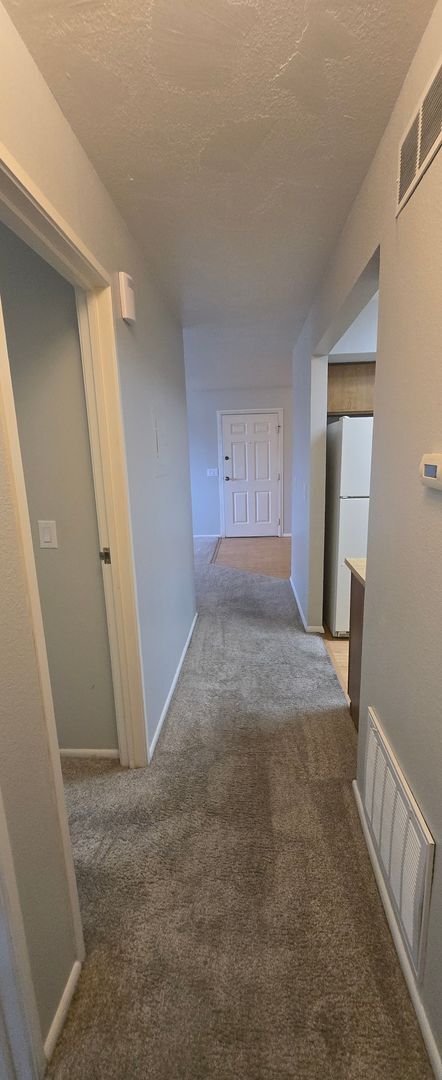 Foto del edificio - Charming 2-bedroom, 1-bathroom home locate...