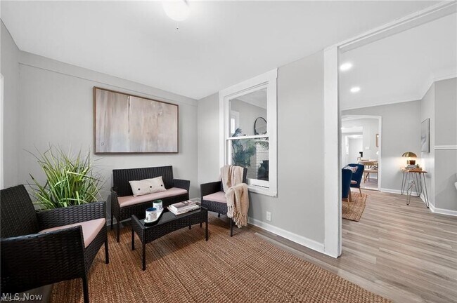 Foto del edificio - 164 E 317th St