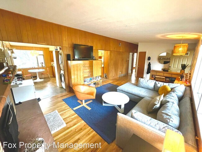 Foto del edificio - 3 br, 1 bath House - 2150 Emerald Road