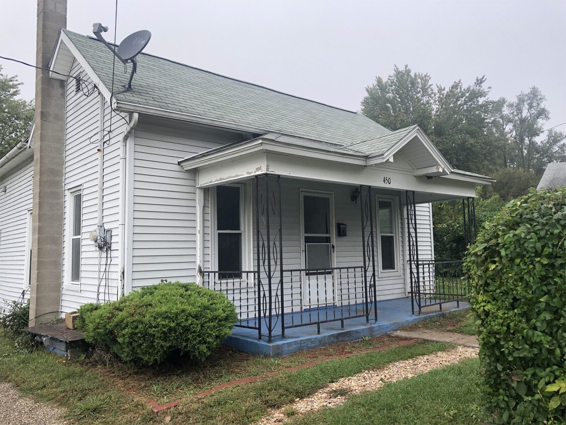 450 Sherman St, Kendallville, IN 46755 House Rental in Kendallville